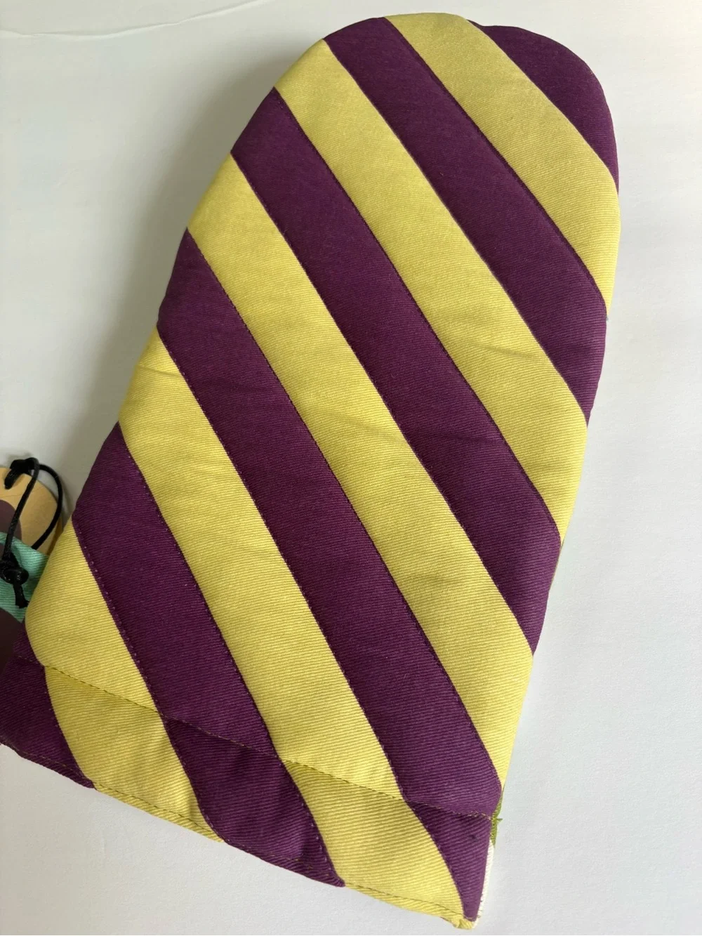 NWT Dusen Dusen Oven Mitt
